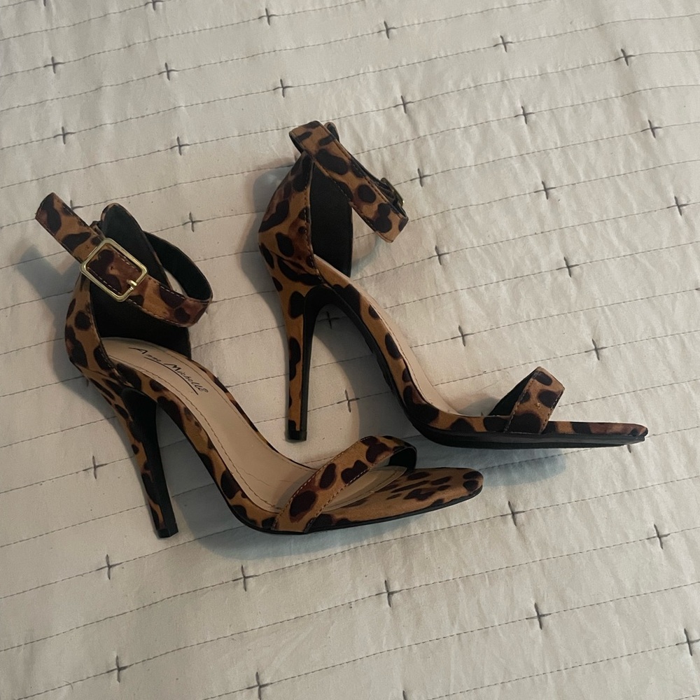 Ann Michelle high heels